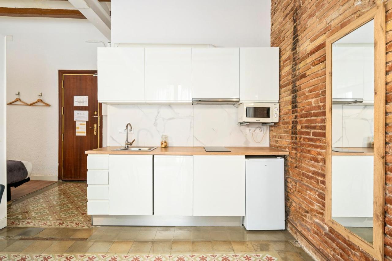Flateli Borrell Apartment Barcelona Bagian luar foto